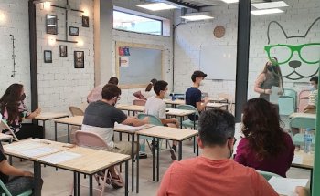 Bulldog Learning Studio - Academia de idiomas y refuerzo escolar Huelva