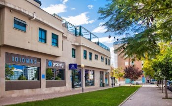 Properly Idiomas. Academia de inglés en Murcia