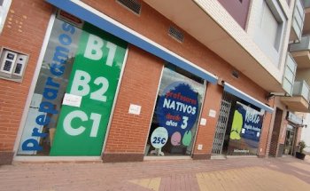 Hello!! English Academy