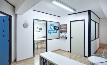 4 Real English | Academia de inglés en Pamplona