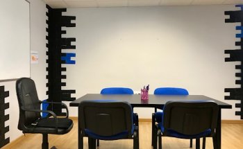 TÚ NECESITAS INGLÉS