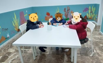 English with Ms Julia