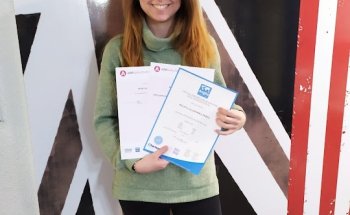 Liberty English School, Academia de Inglés