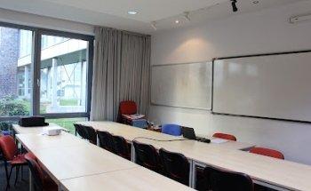 Sprachschule Dr. Juno