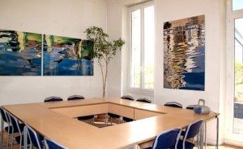 American Center - International Centre Des Langues