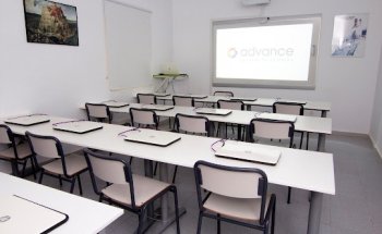 Advance Escuela de Idiomas