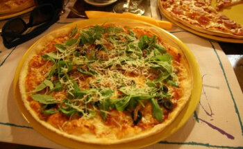 PIZZERÍA LA RODA GROGA