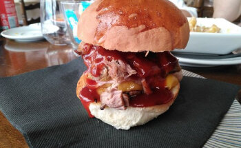 Restaurante & Pizzeria Sa Riera