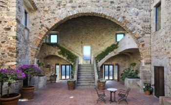 El Far Hotel Restaurant