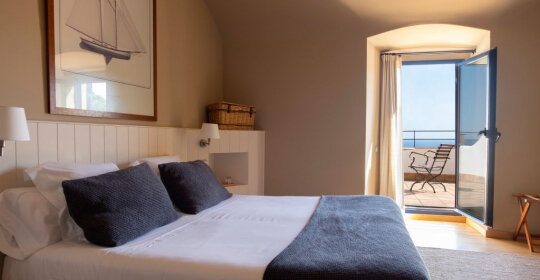 El Far Hotel Restaurant