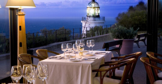 El Far Hotel Restaurant