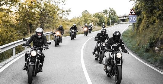 Jota Cafe Motorcycles and Scooter Rental Girona Airport