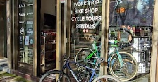 Eat Sleep Cycle - Girona Cycling Hub.