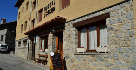 Hostal l'Escon