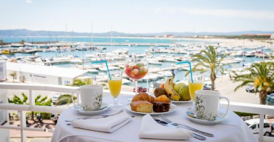 Hotel & Diving Les Illes