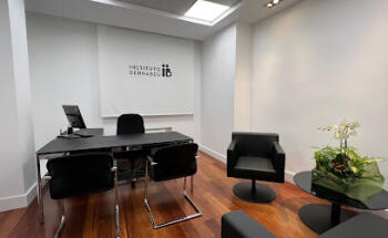 Instituto Bernabeu Madrid - Velázquez