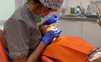 Clínica Dental Dra. Ariadne Camino