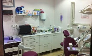 CLINICA DENTAL DR FRANCISCO MOLINA MIÑANO