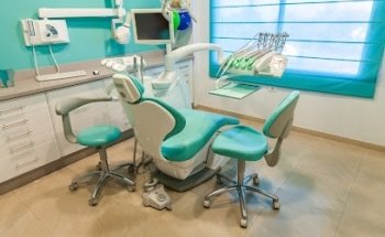 Clínica Dental Domínguez-Lemus