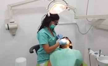Blu Dental - Clínica dental Navas del Rey