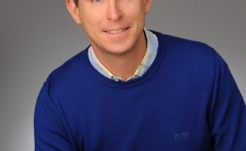 Zahnarzt Dr. med. dent. Dirk Döring, MOM, M.Sc. (Odontólogo, Dentist) 