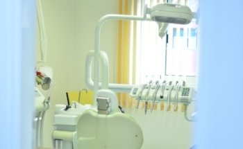 Alvarez Dental Clinic