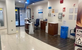 Clínica Dental Adeslas