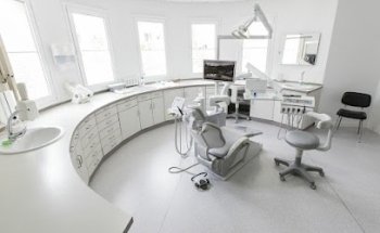 Clínica Dental Tomas Molina