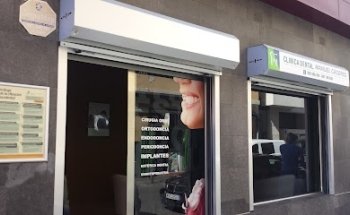 Clínica Dental Manuel Cáceres
