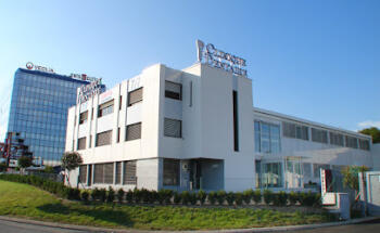 Dental clinic in Lausanne + implant