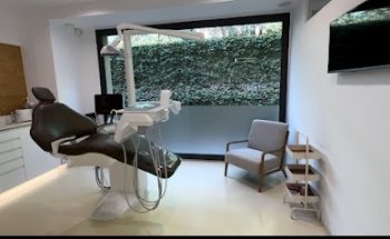 Clínica Dental Corominas