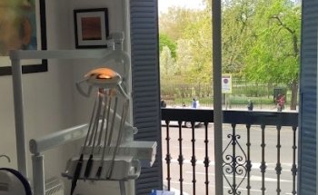 CLINICA DENTAL RETIRO AKSELRAD