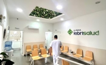 CLÍNICA DENTAL FALCÓN