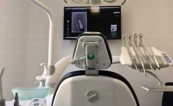 Collantes & Sleuwen Odontologia