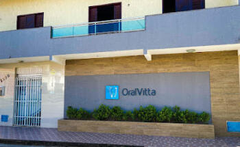 Oral Vitta