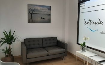 Clínica dental dra.Reyes Cuesta