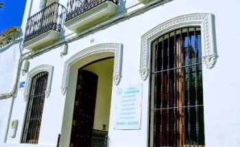 Clínica Dental Aníbal González E Hijos