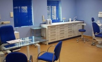 CLÍNICA DENTAL DR. LUIS CARLOS LÓPEZ MOLINOS