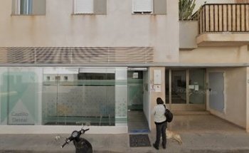 Castillo Dental.