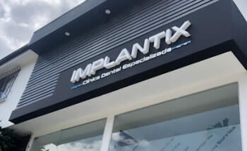 IMPLANTIX Excelencia en Periodoncia e Implantología