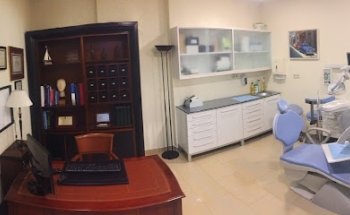 Clínica Dental Dr. Ballester Estética, cirugía maxilofacial e implantología