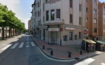 CLINICA DENTAL NURIA SAN EMETERIO