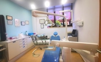 CLÍNICA DENTAL DEL MUELLE. DR .RAFAEL LÓPEZ SILVESTRE