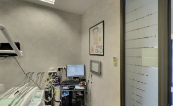 Clínica Odontológica Artedental, Dr. Gavira