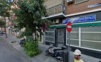 Clínica Especialidades Dentales