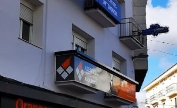 Clínica Dental Esteban Piquero