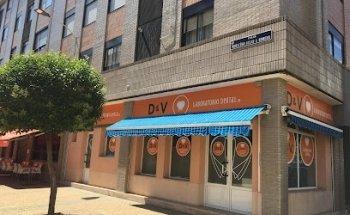 D&V Laboratorio Dental
