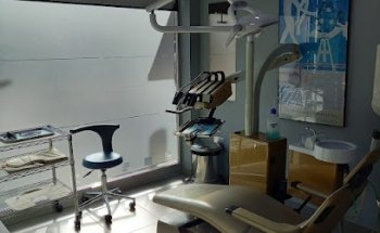 Clinica Dental Dr.Sequeros