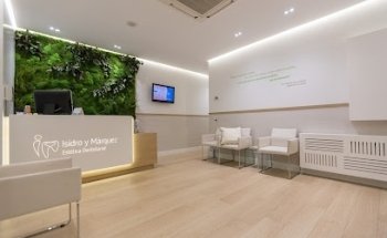 Isidro y Márquez Estética Dentofacial