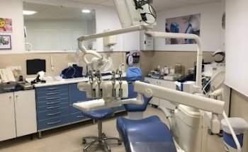 CLINICA DENTAL FRANCISCO JAVIER MUÑOZ JIMENEZ